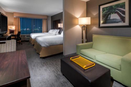 holiday inn express hotel and suites hays by ihg