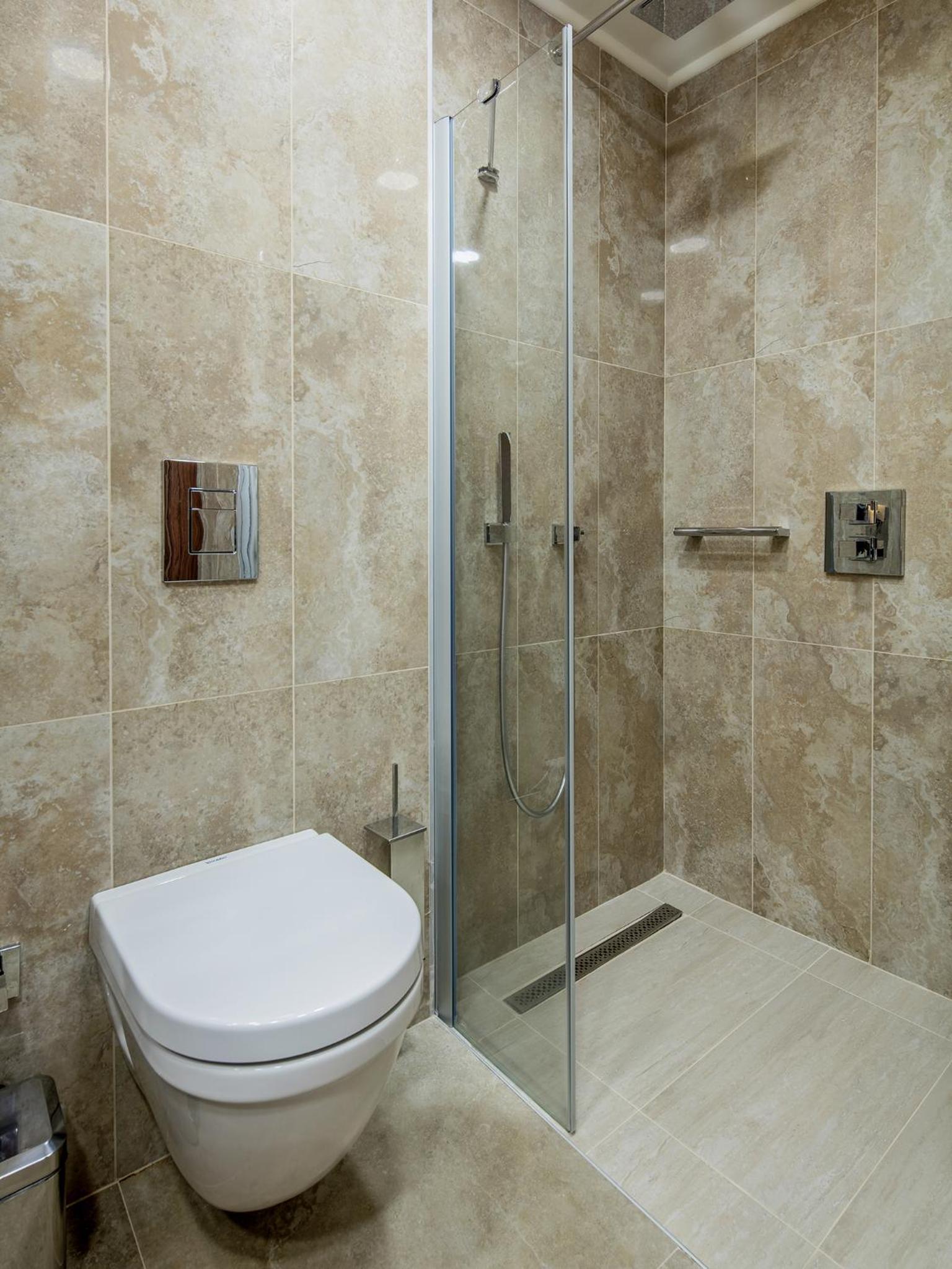 hampton inn and suites las vegas south