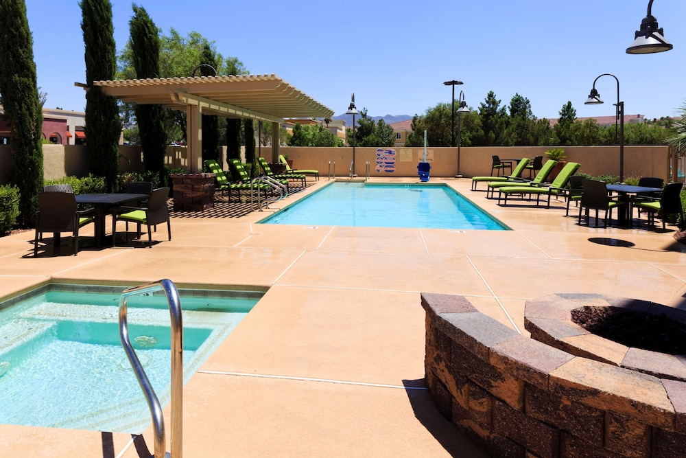 hampton inn and suites las vegas south
