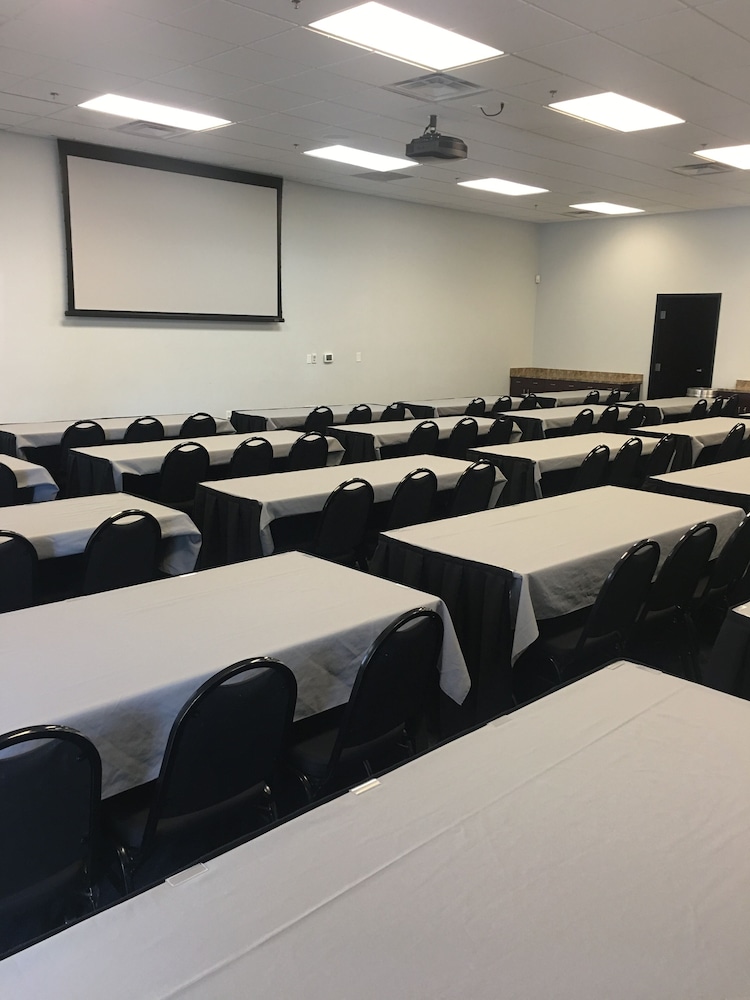 hampton inn and suites las vegas south