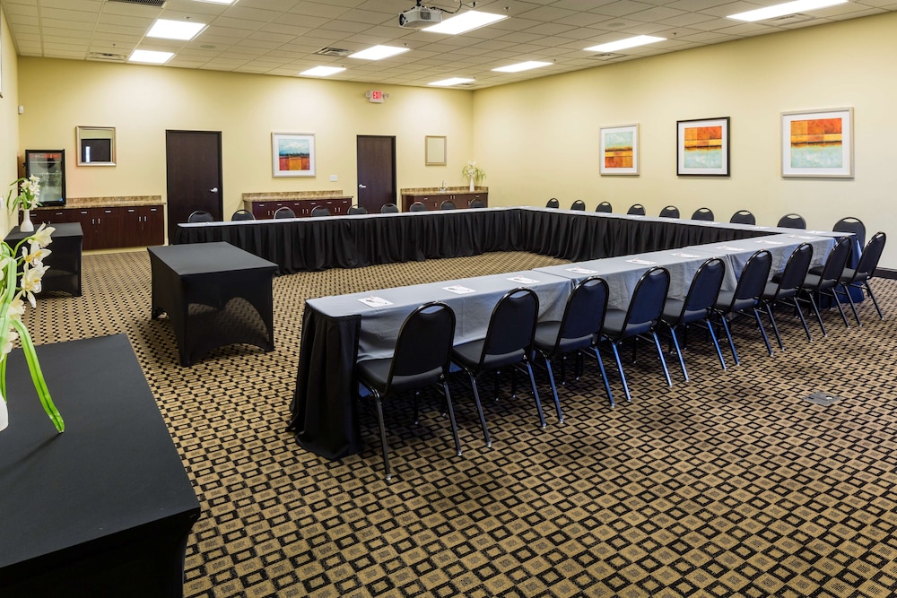 hampton inn and suites las vegas south