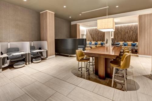 crowne plaza dulles airport by ihg