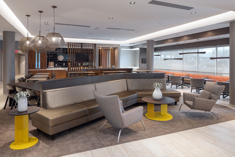 springhill suites by marriott tucson at the bridges