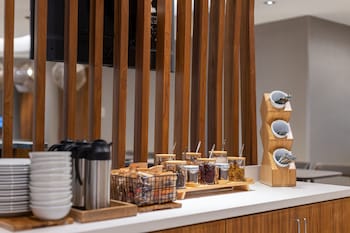 springhill suites by marriott tucson at the bridges