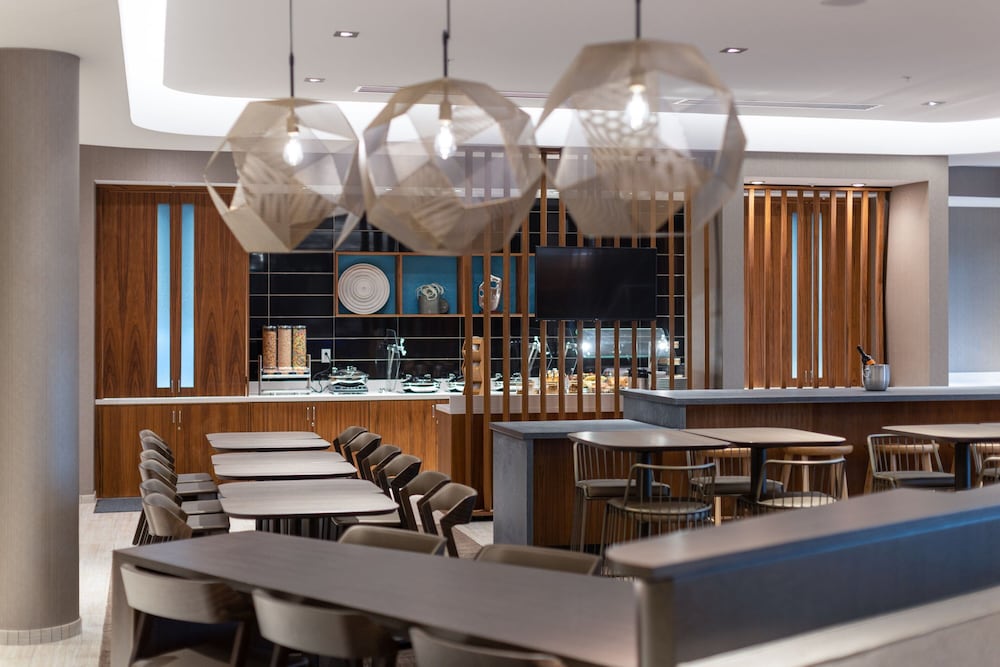 springhill suites by marriott tucson at the bridges