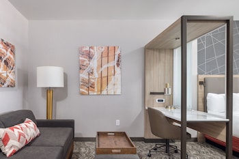 springhill suites by marriott tucson at the bridges