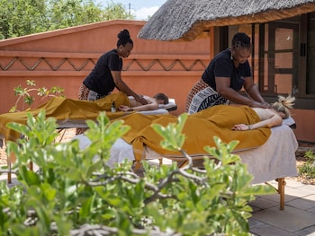 mohlabetsi safari lodge