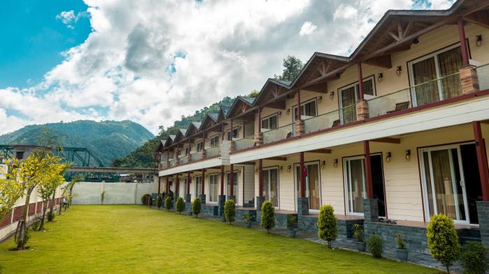 qcent woods spa and resort
