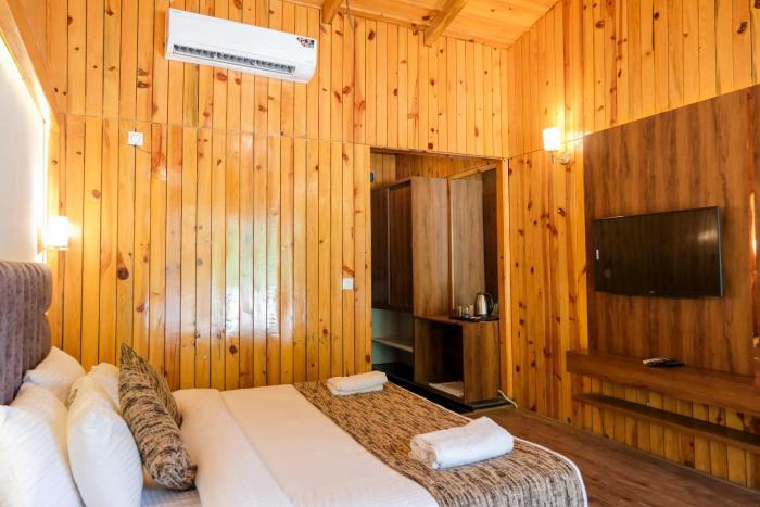 qcent woods spa and resort