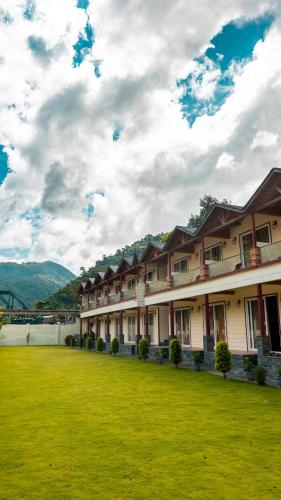 qcent woods spa and resort