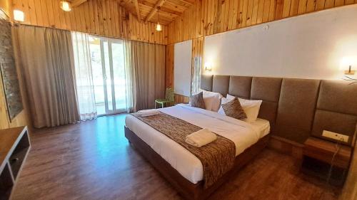 qcent woods spa and resort