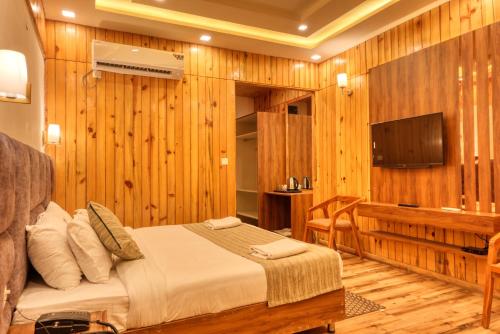 qcent woods spa and resort