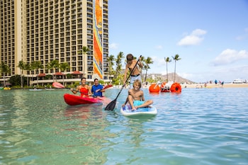 Hilton Hawaiian Village Waikiki Beach Resort,Near Royal Hawaiian Center,5 star