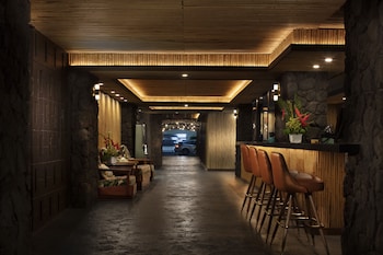 White Sands Hotel,Honolulu>>Hawaii,4 star