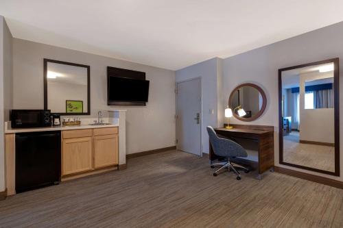 hampton inn hot springs
