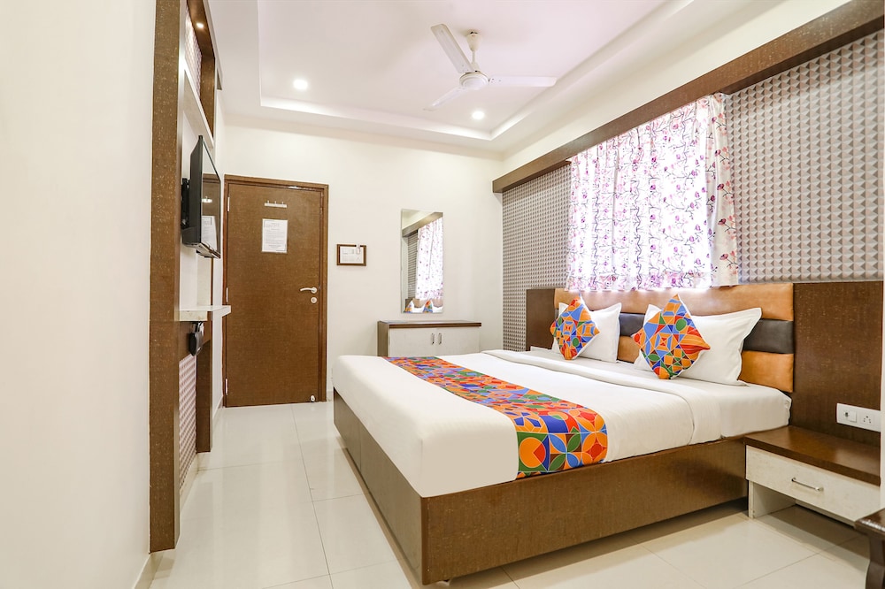 capital o hotel geeta palace