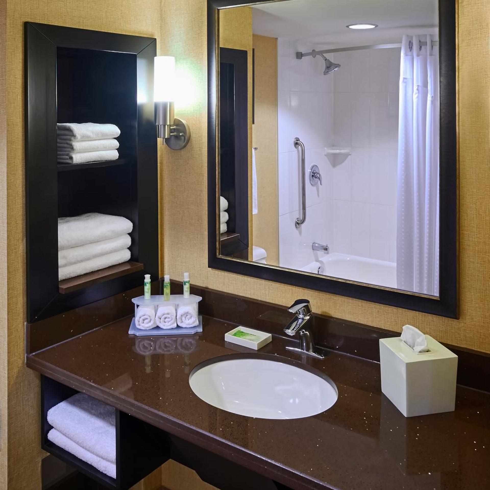 holiday inn express and suites timmins by ihg