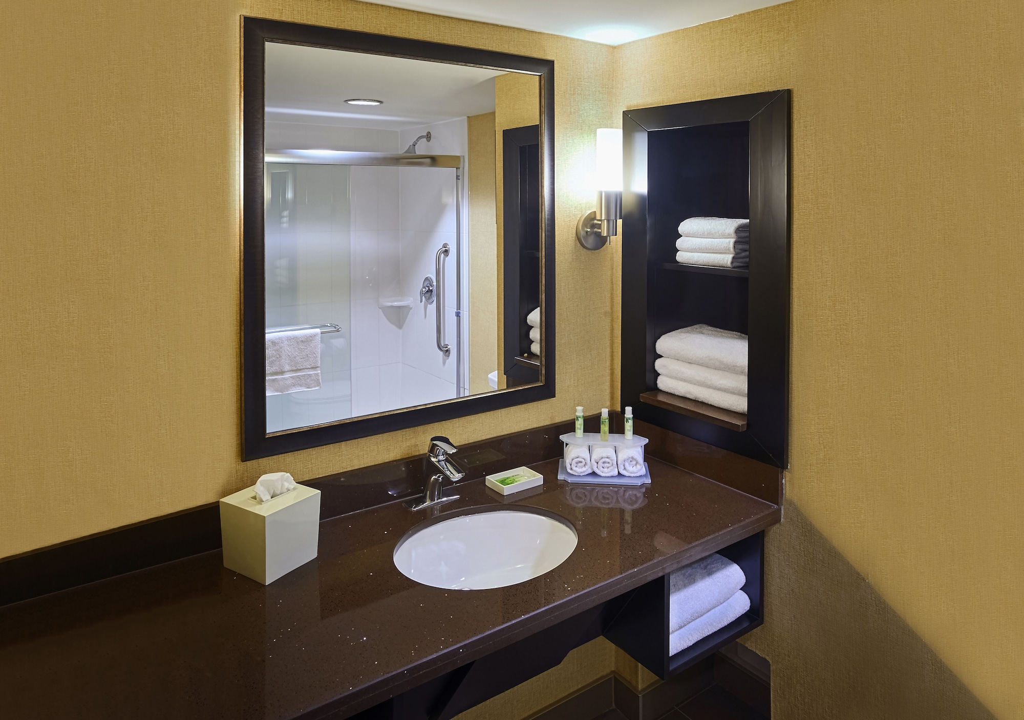 holiday inn express and suites timmins by ihg