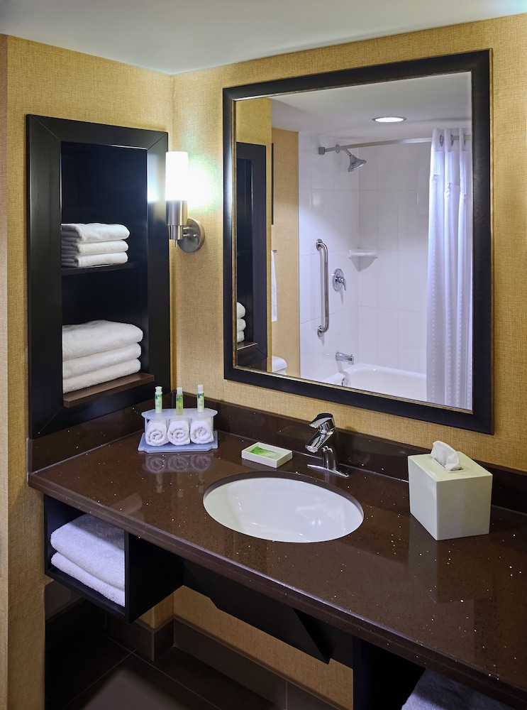 holiday inn express and suites timmins by ihg
