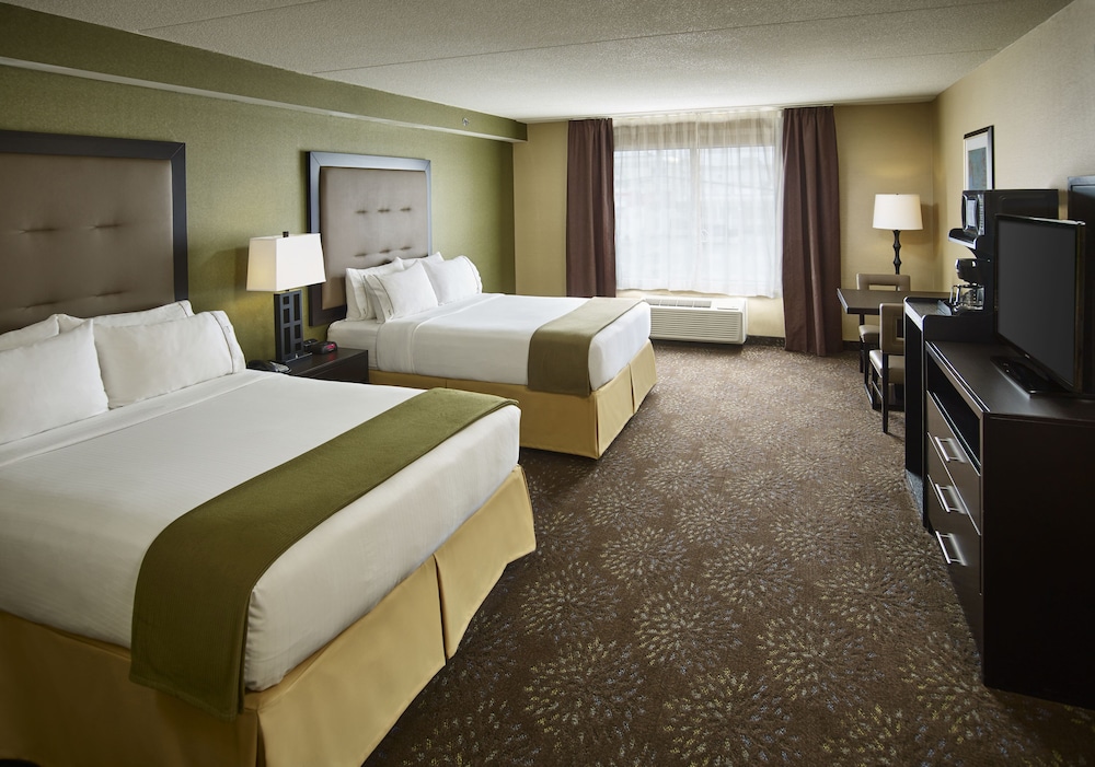holiday inn express and suites timmins by ihg