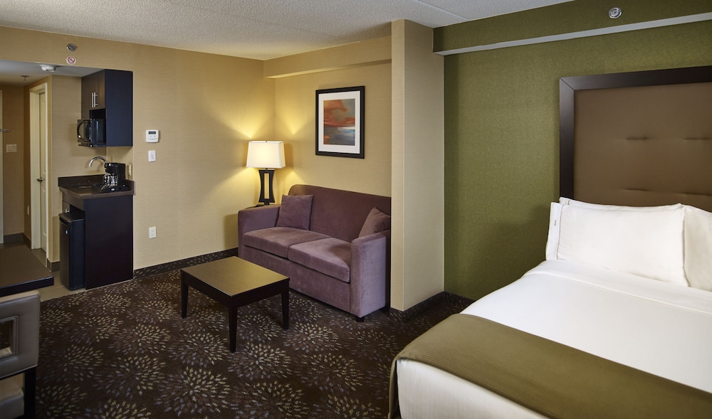 holiday inn express and suites timmins by ihg