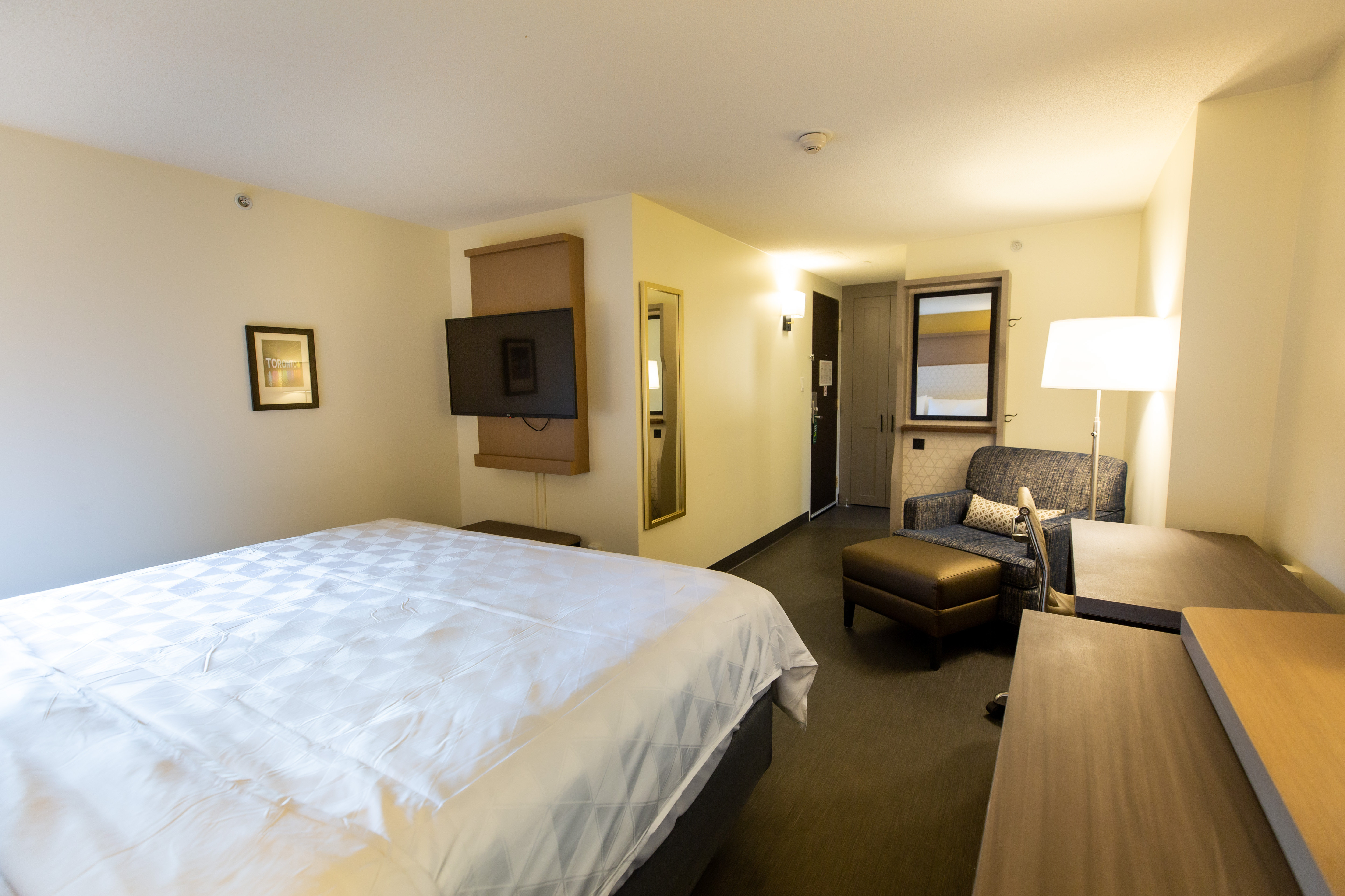 holiday inn toronto downtown centre by ihg