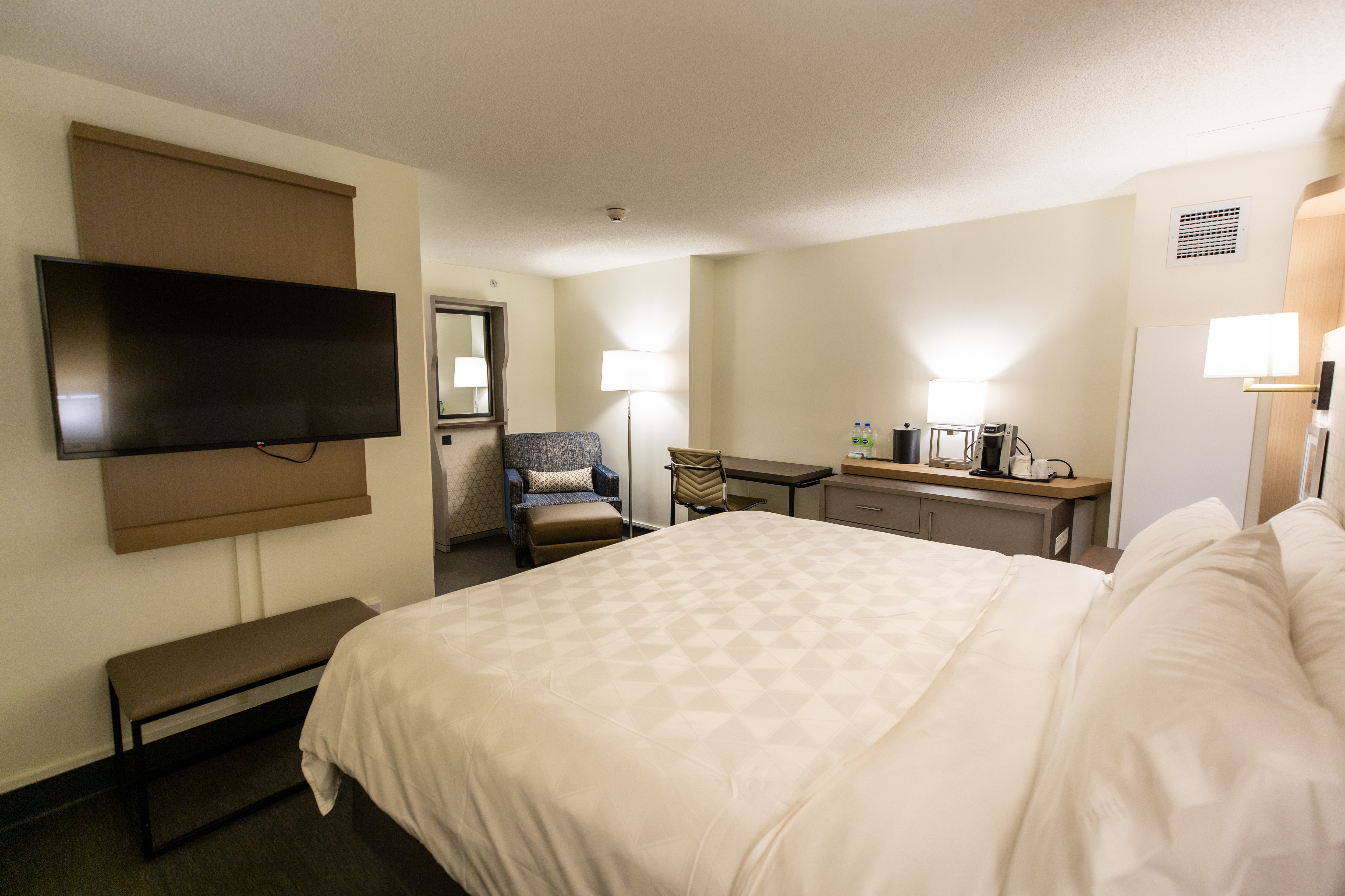 holiday inn toronto downtown centre by ihg