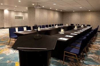 holiday inn toronto downtown centre by ihg