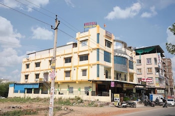 hotel lotus inn