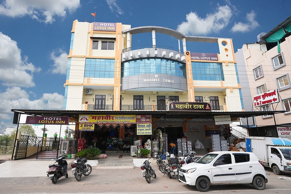 hotel lotus inn