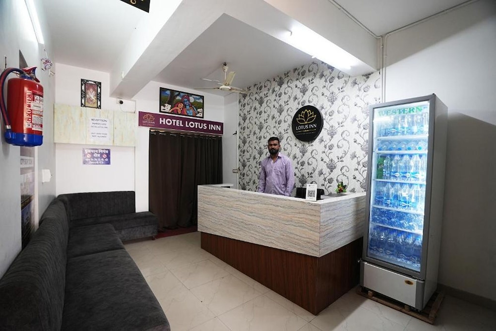 hotel lotus inn