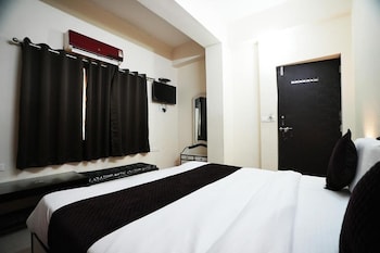 Hotel Lotus Inn,,3 star