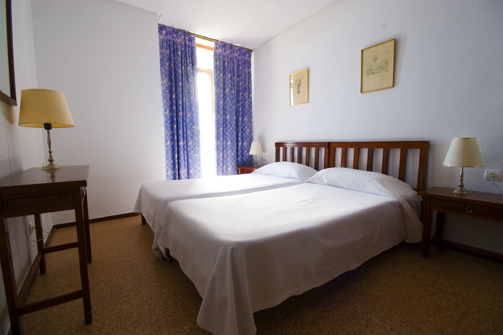 Apartamentos La Nogalera,Torremolinos,3 star