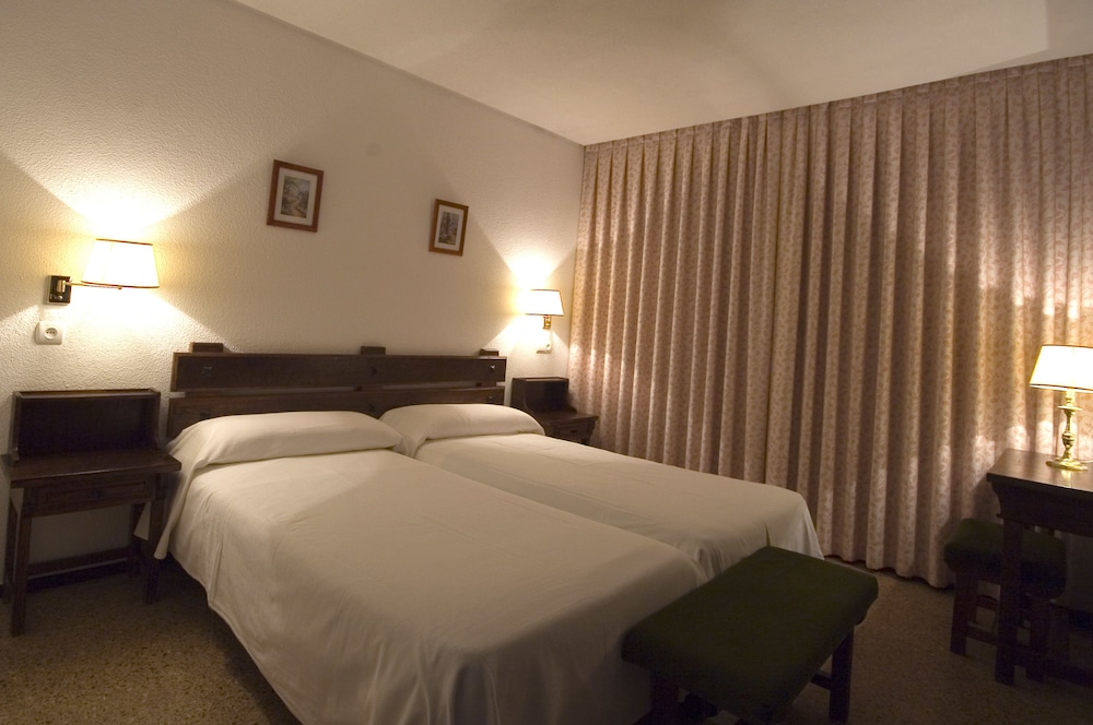 Apartamentos La Nogalera,Torremolinos,3 star