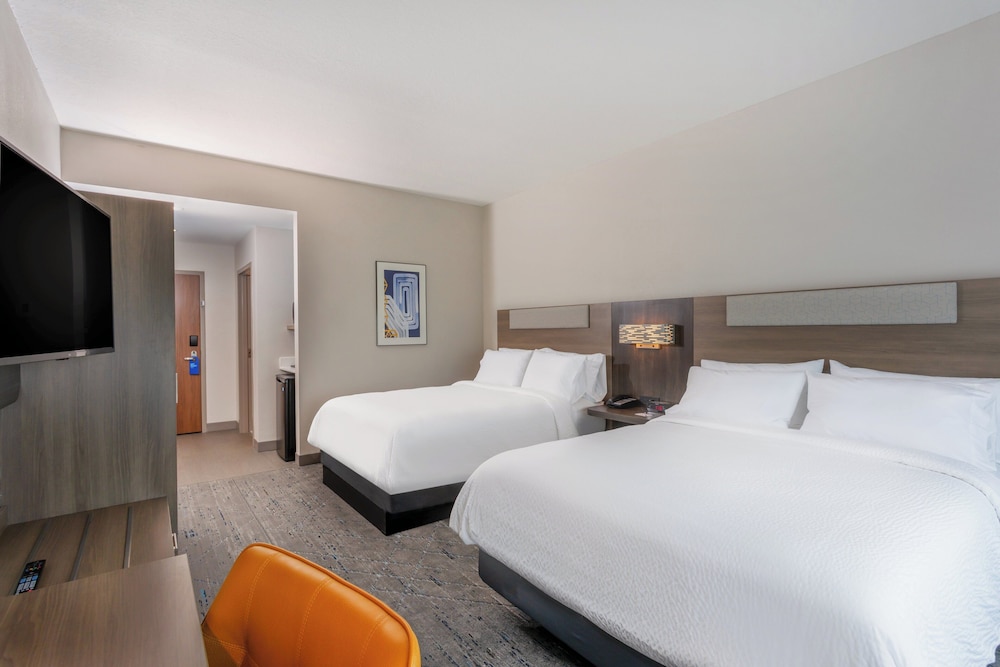 holiday inn express starke