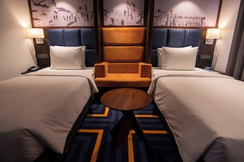 holiday inn express and suites