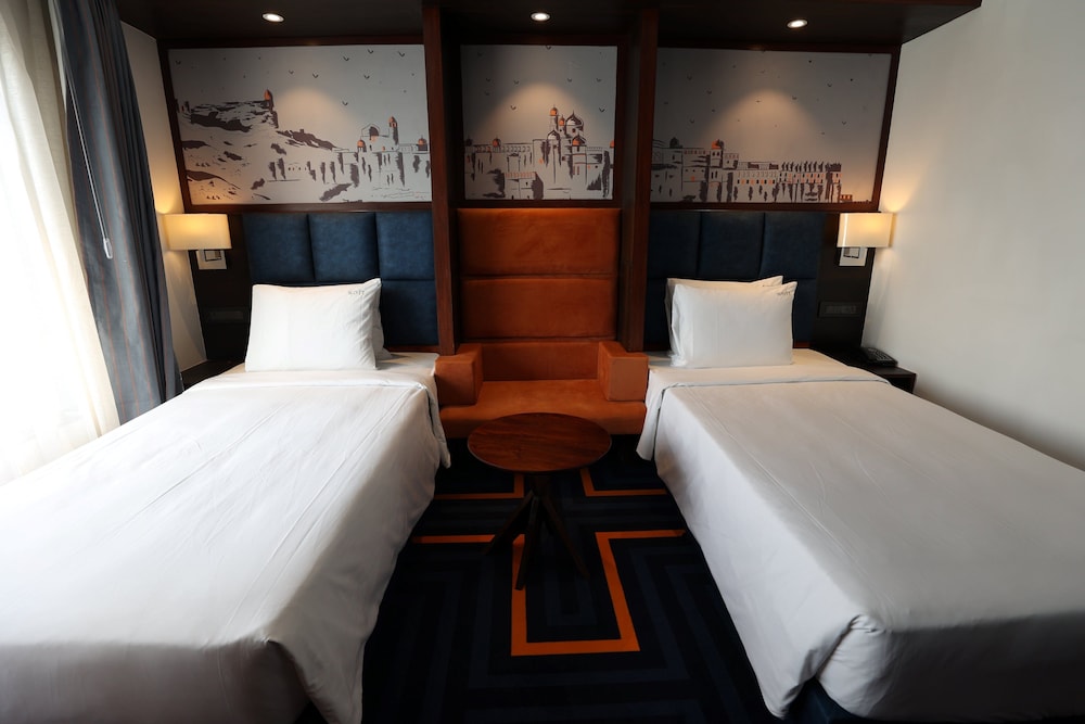 holiday inn express and suites