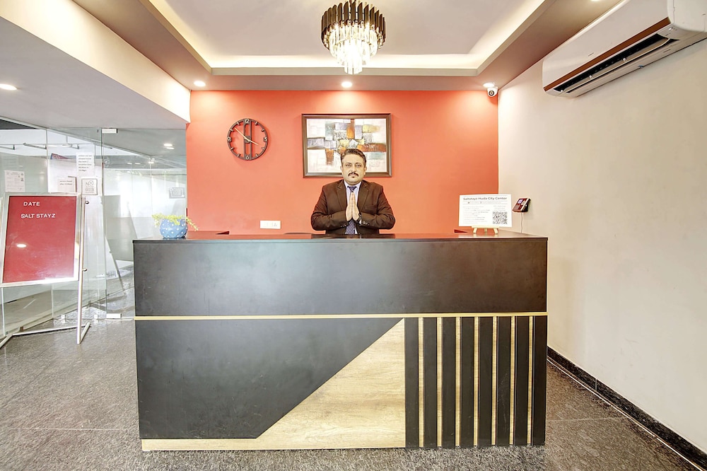 saltstayz hotel huda city center