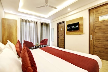 saltstayz hotel huda city center