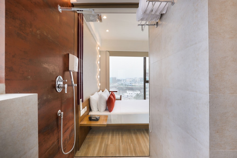 lemon tree hotel kalina mumbai