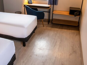 ibis styles el malecon guayaquil