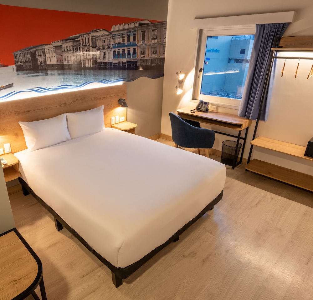 ibis styles el malecon guayaquil