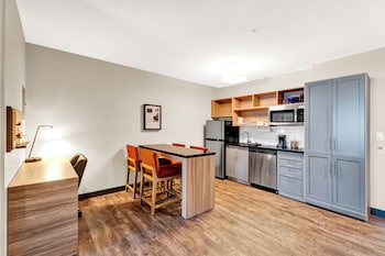 candlewood suites detroit auburn hills