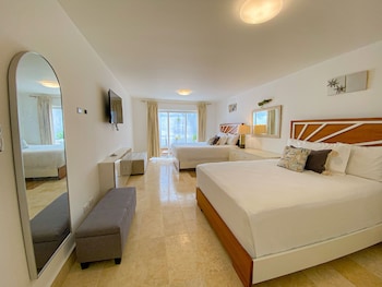 xeliter green one playa dorada