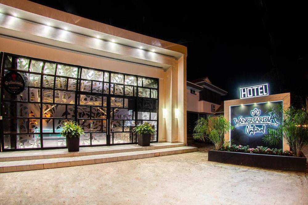 hotel vanguardia natural