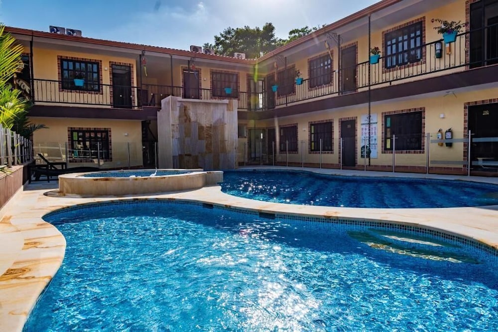 hotel vanguardia natural