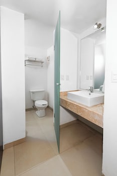 hotel mexico plaza silao aeropuerto