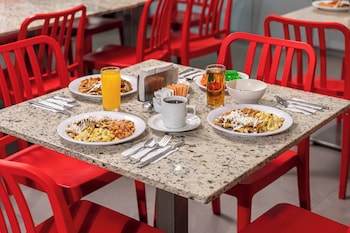 hotel mexico plaza silao aeropuerto