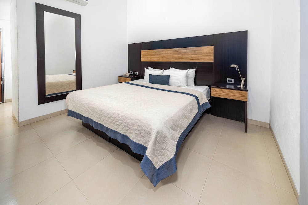 hotel mexico plaza silao aeropuerto