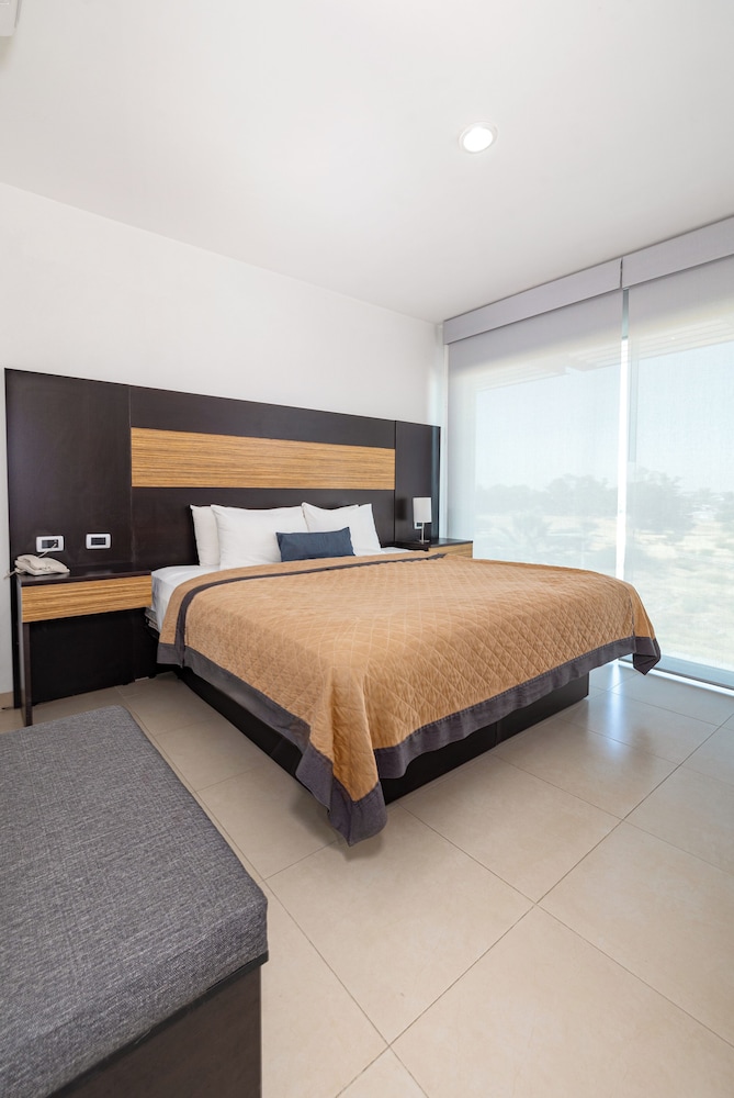 hotel mexico plaza silao aeropuerto